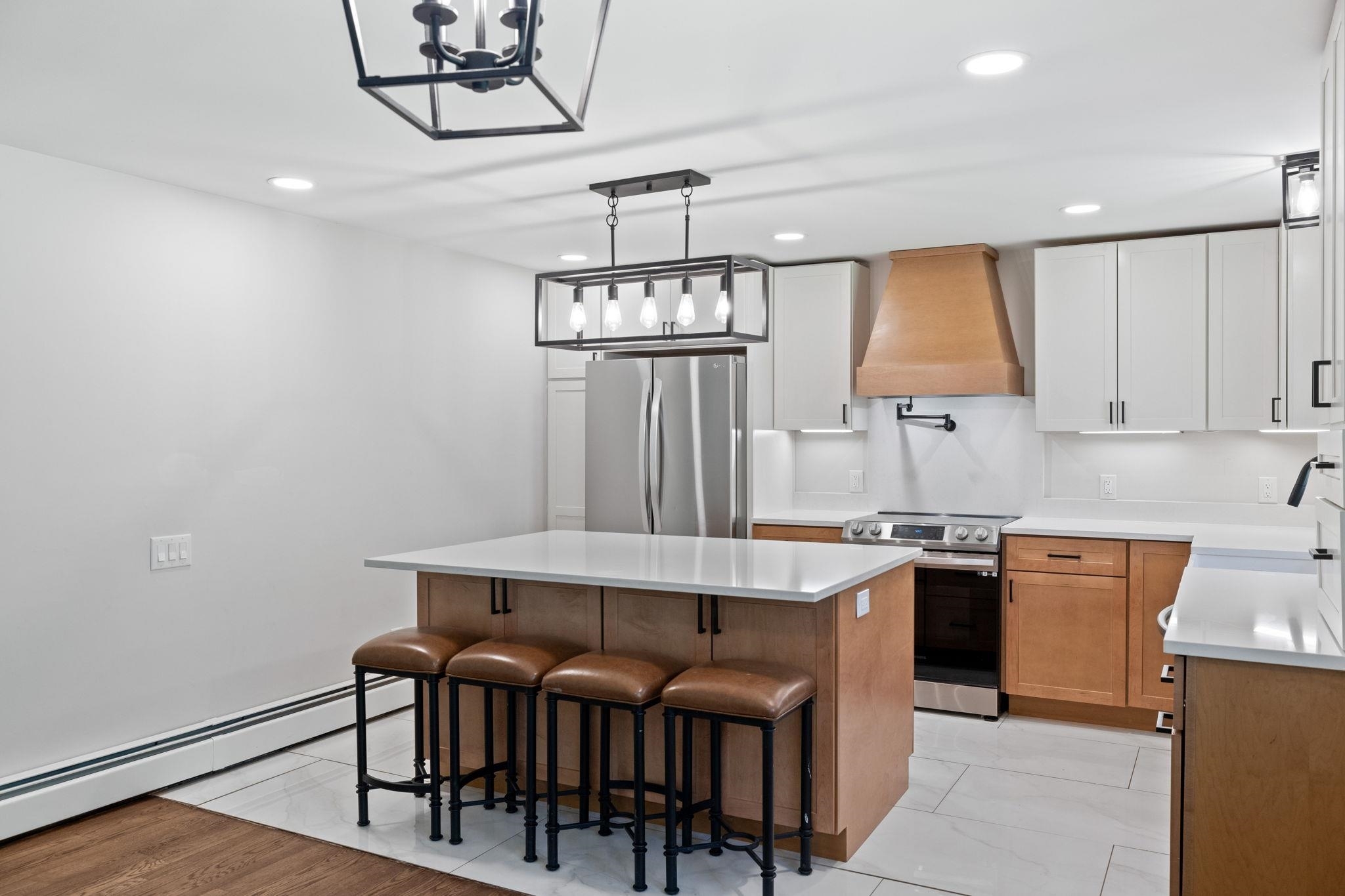 Property Photo: 41 Elk Drive NH 03110
