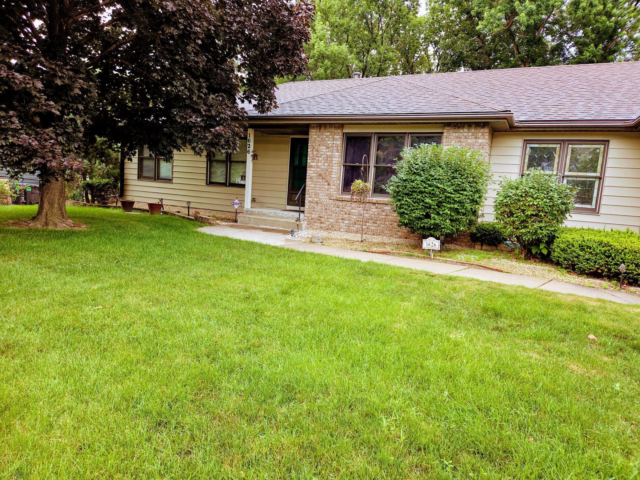Property Photo: 1626 Diane Road MN 55118