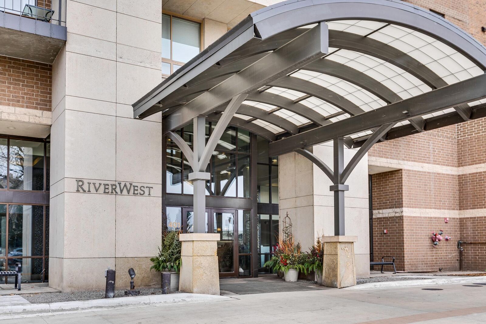 Property Photo:  401 S 1st Street 1712  MN 55401 