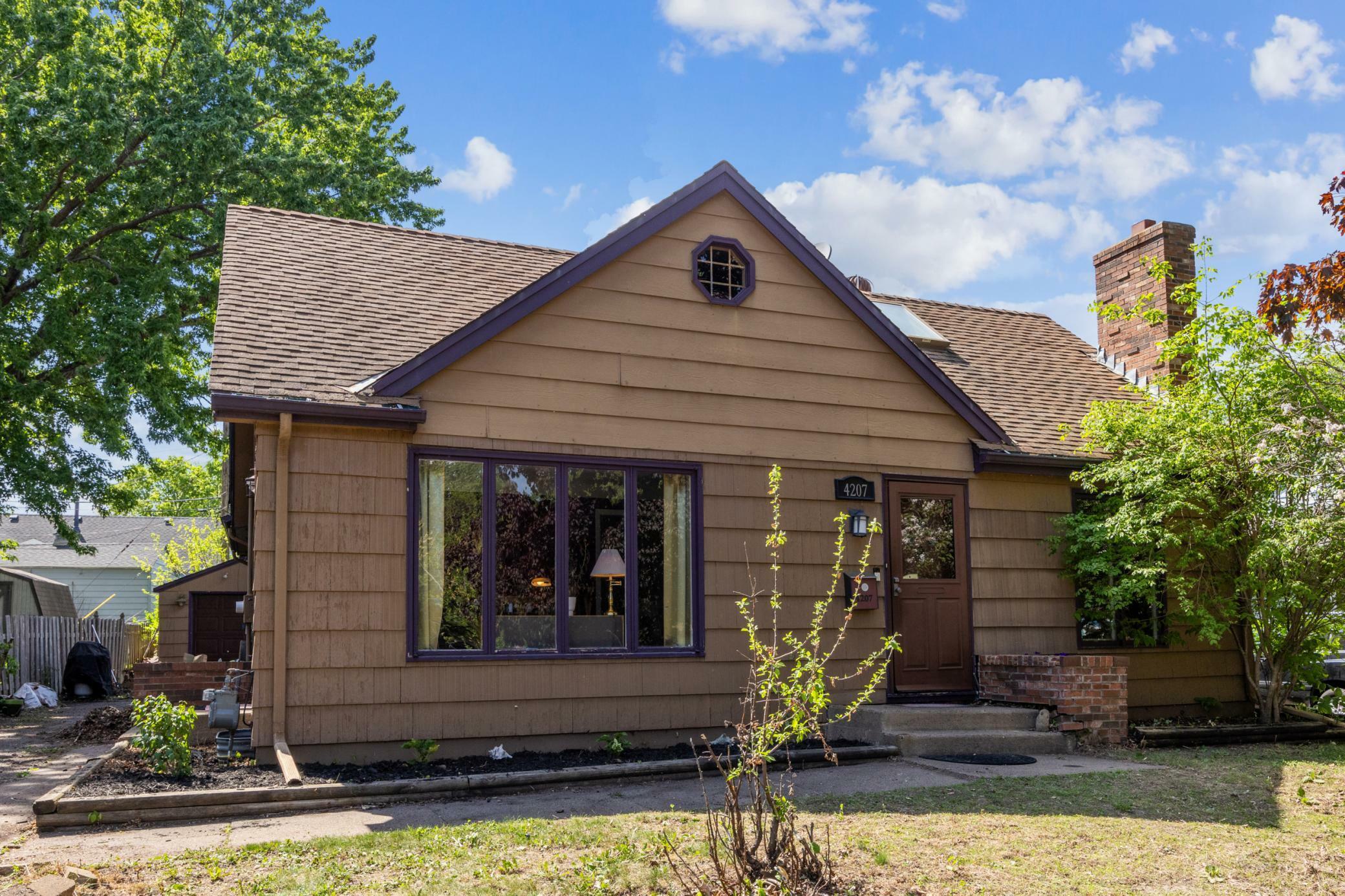Property Photo: 4207 Grimes Avenue N MN 55422