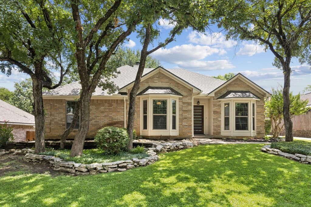 Property Photo:  6700 Canalview Drive  TX 76016