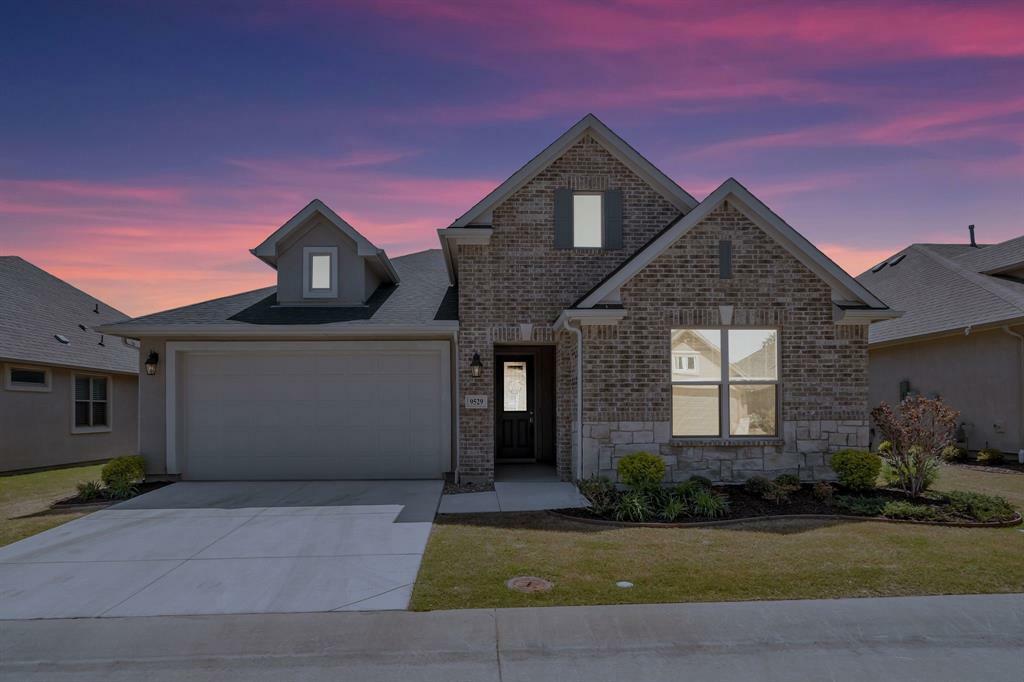 Property Photo: 9529 Windwood Lane TX 76207