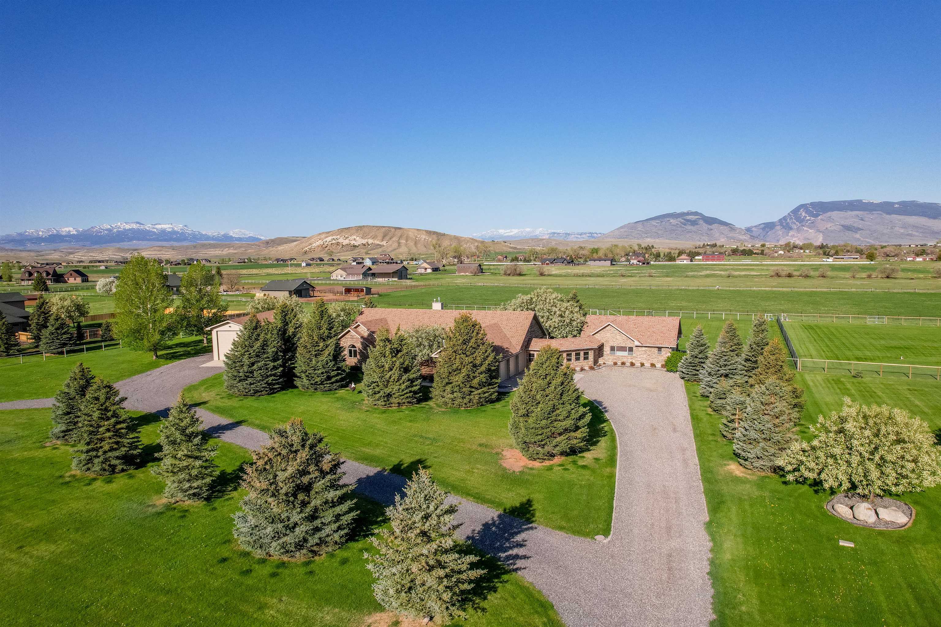 Property Photo: 33 Road 3dx WY 82414