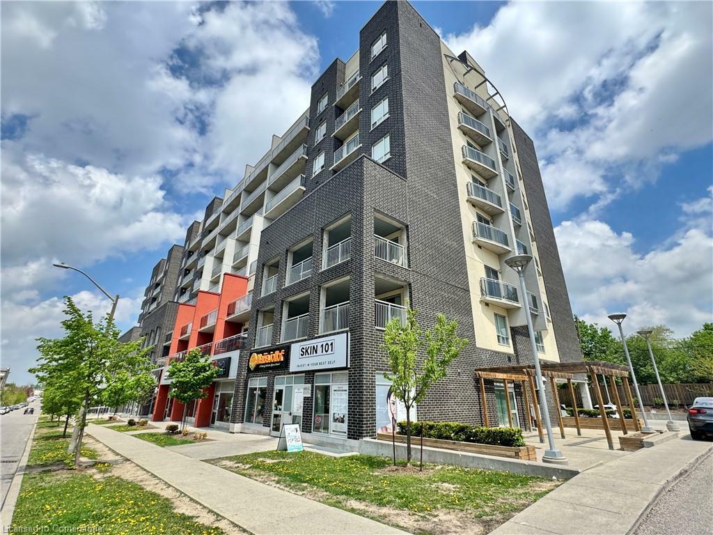 Photo de la propriété: 280 Lester Street 216 ON N2L 0G2