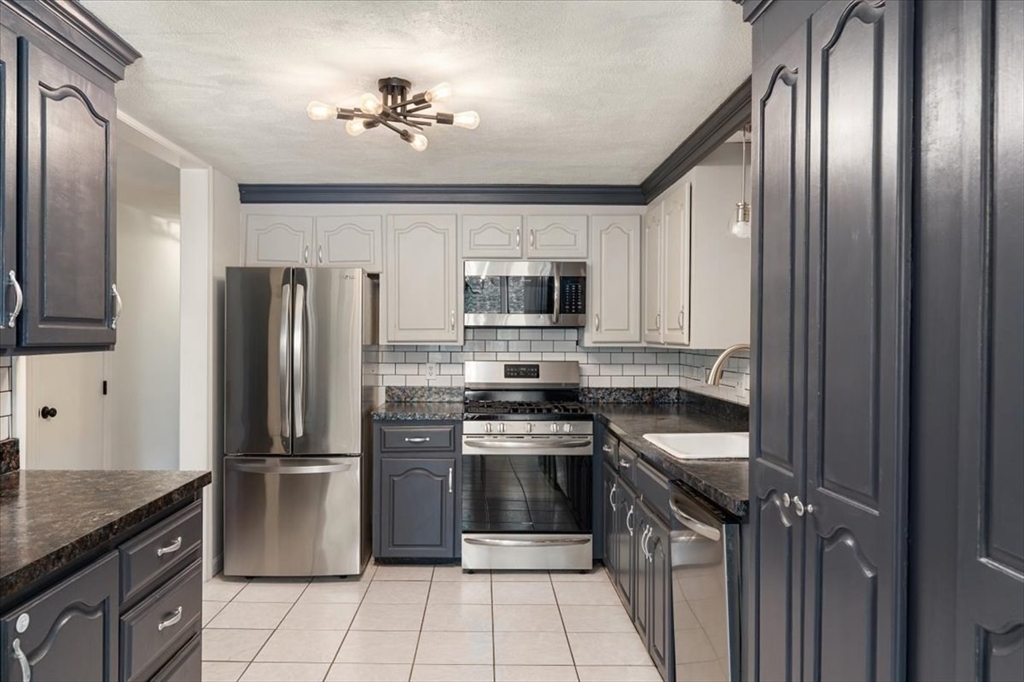 Property Photo: 52 Sleigh Rd MA 01824