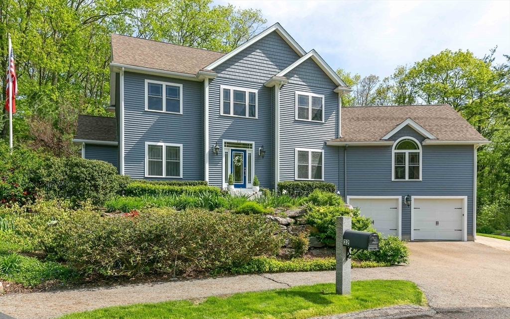 Property Photo: 32 Erin'S Way MA 01520