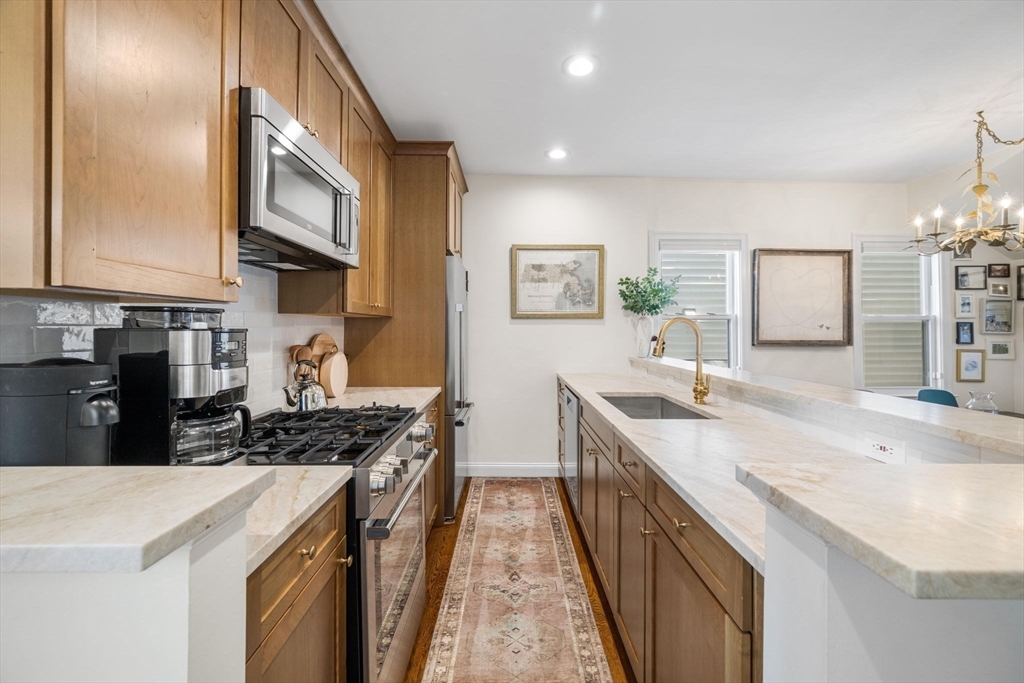 Property Photo: 28 Concord St 1 MA 02129