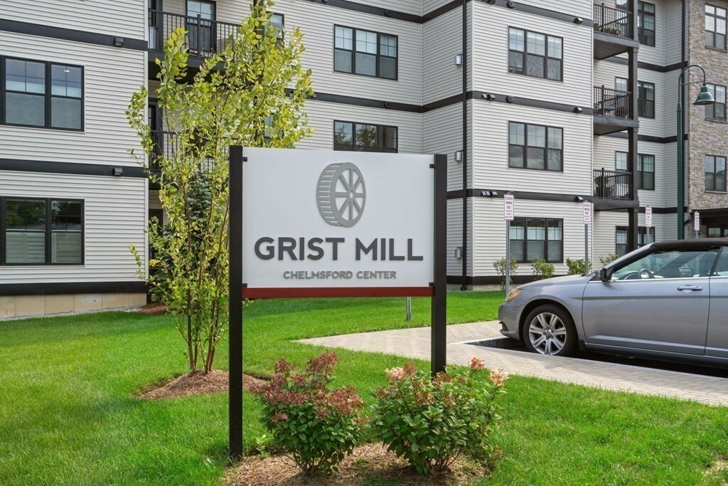 Property Photo:  11 Cushing Pl. 106  MA 01824 