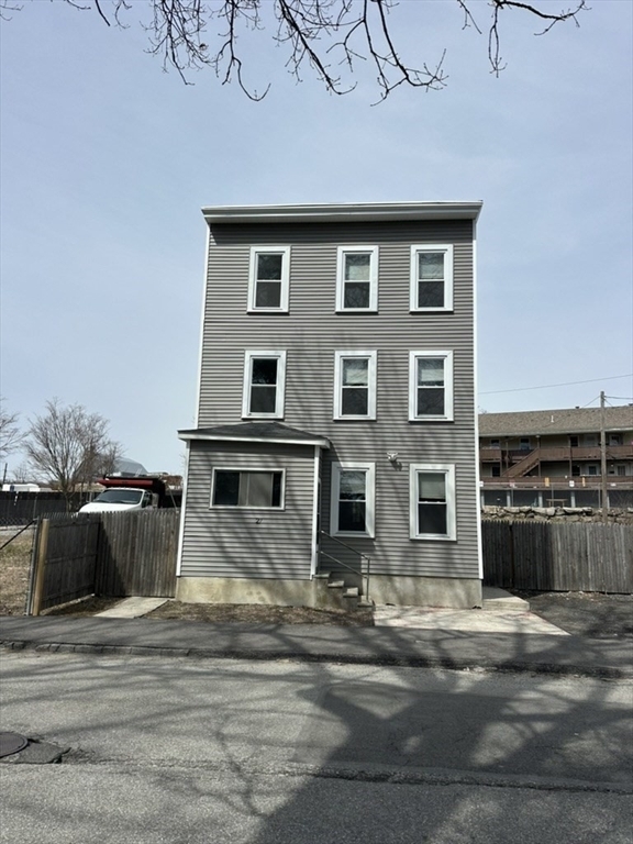 Property Photo:  27 North St  MA 01605 