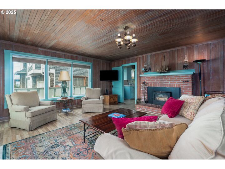 Property Photo: 4280 Amity Ave OR 97149