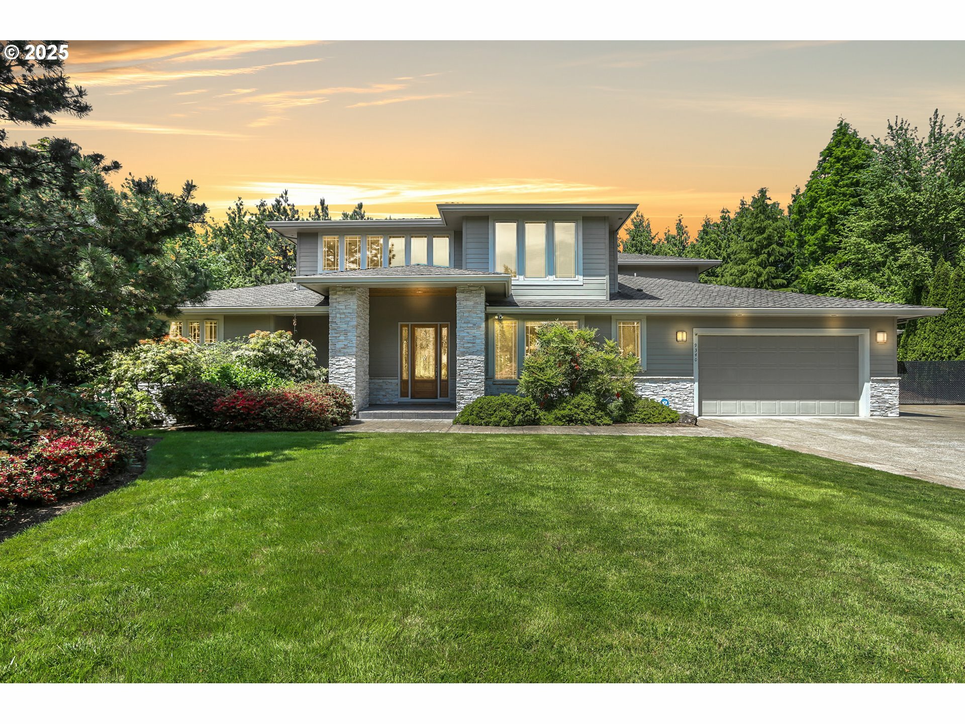 Property Photo: 9340 SE Emerald Loop OR 97086