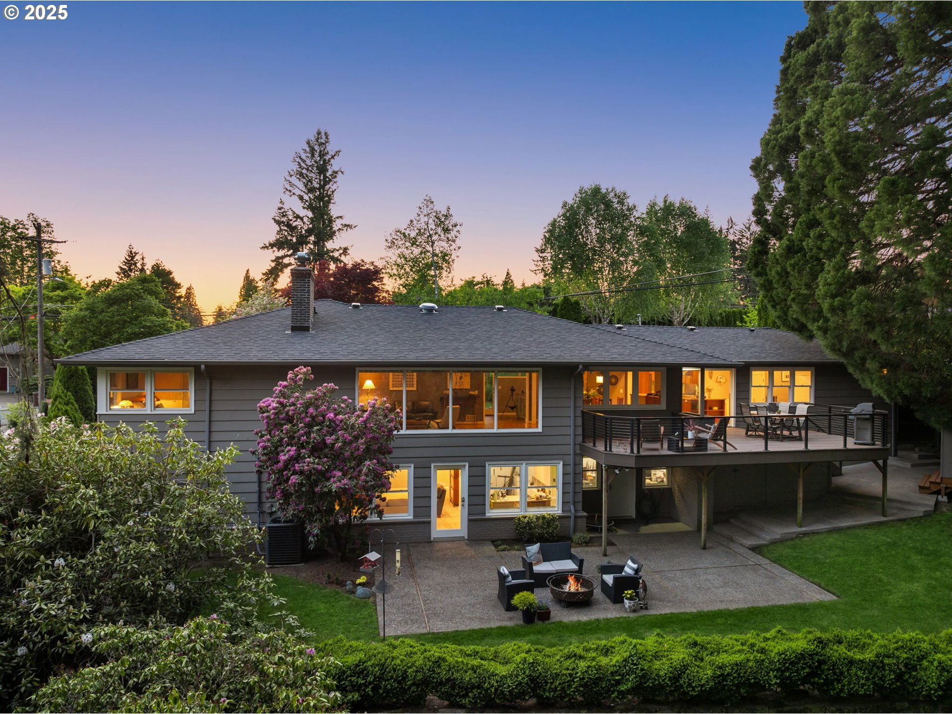 3370 SW Vista Dr  Portland OR 97225 photo