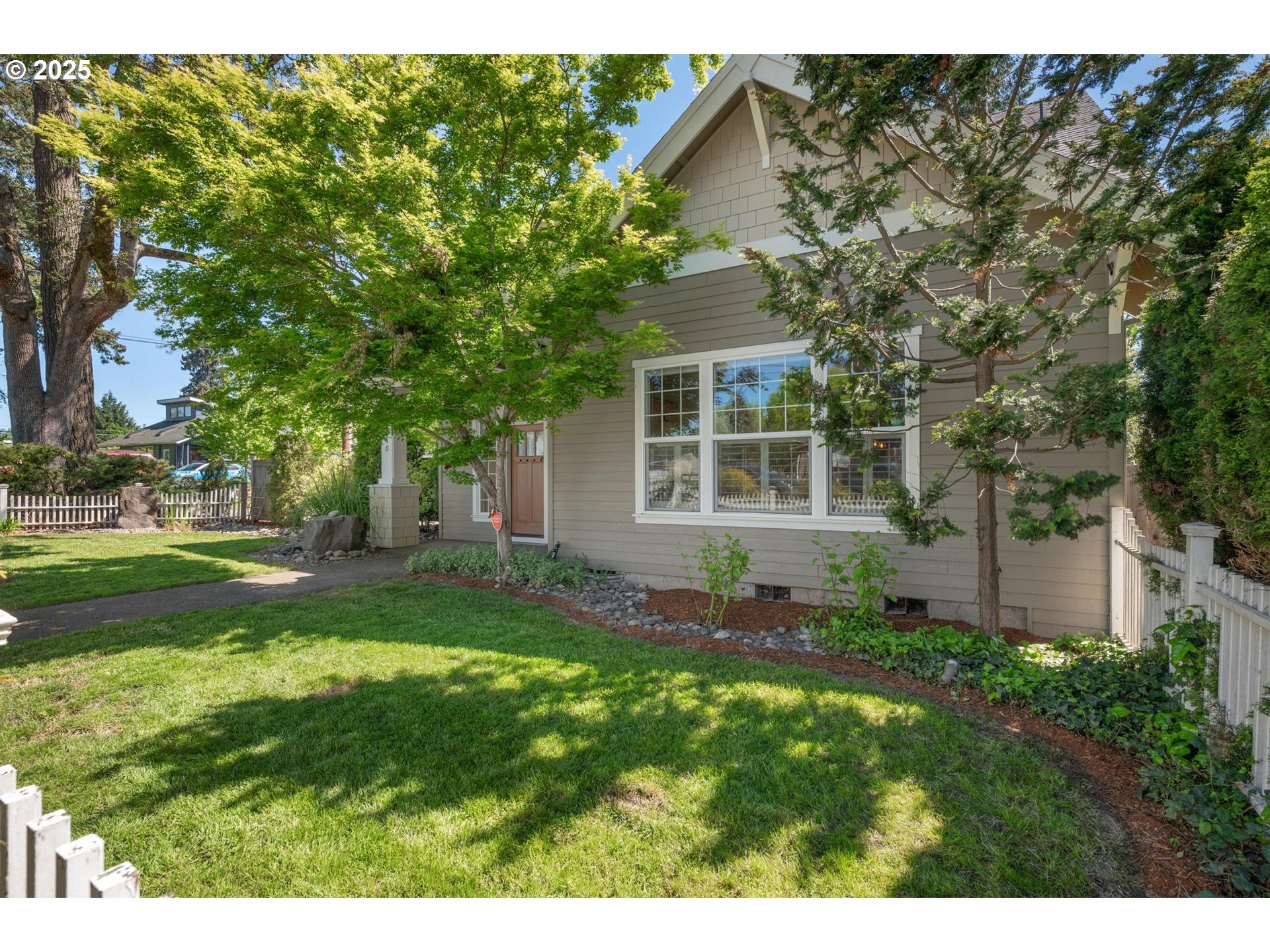 Property Photo: 10040 SW 90th Ave OR 97223