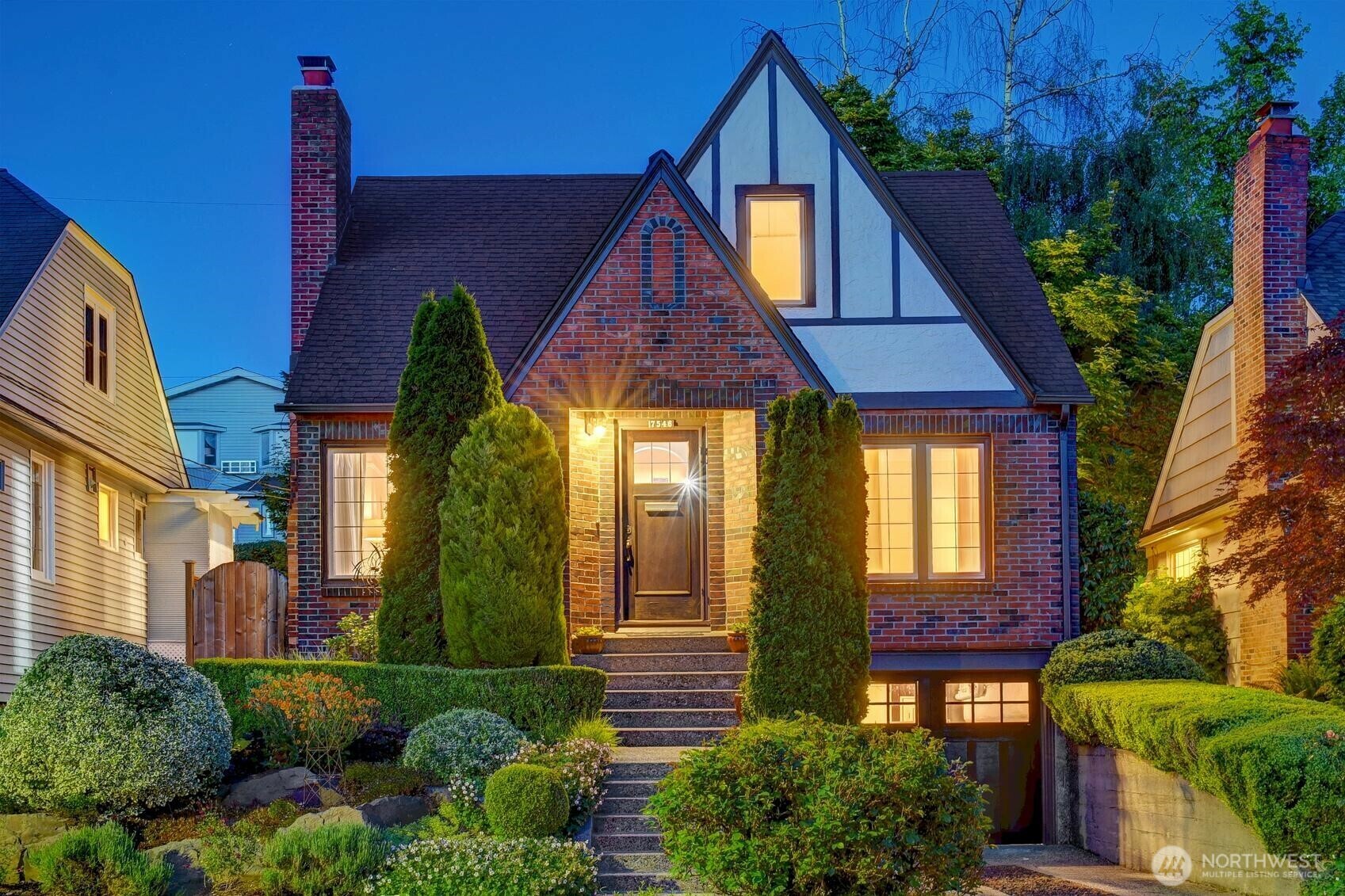 7546  Brooklyn Avenue NE  Seattle WA 98115 photo