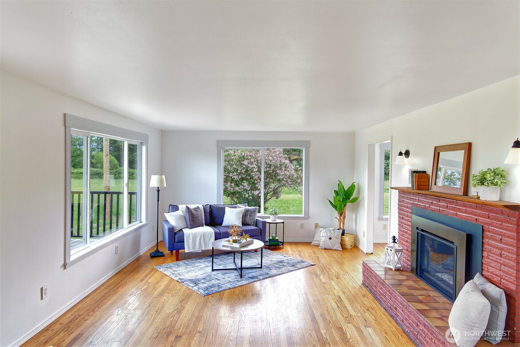 Property Photo: 2814 Torpedo Rd WA 98277