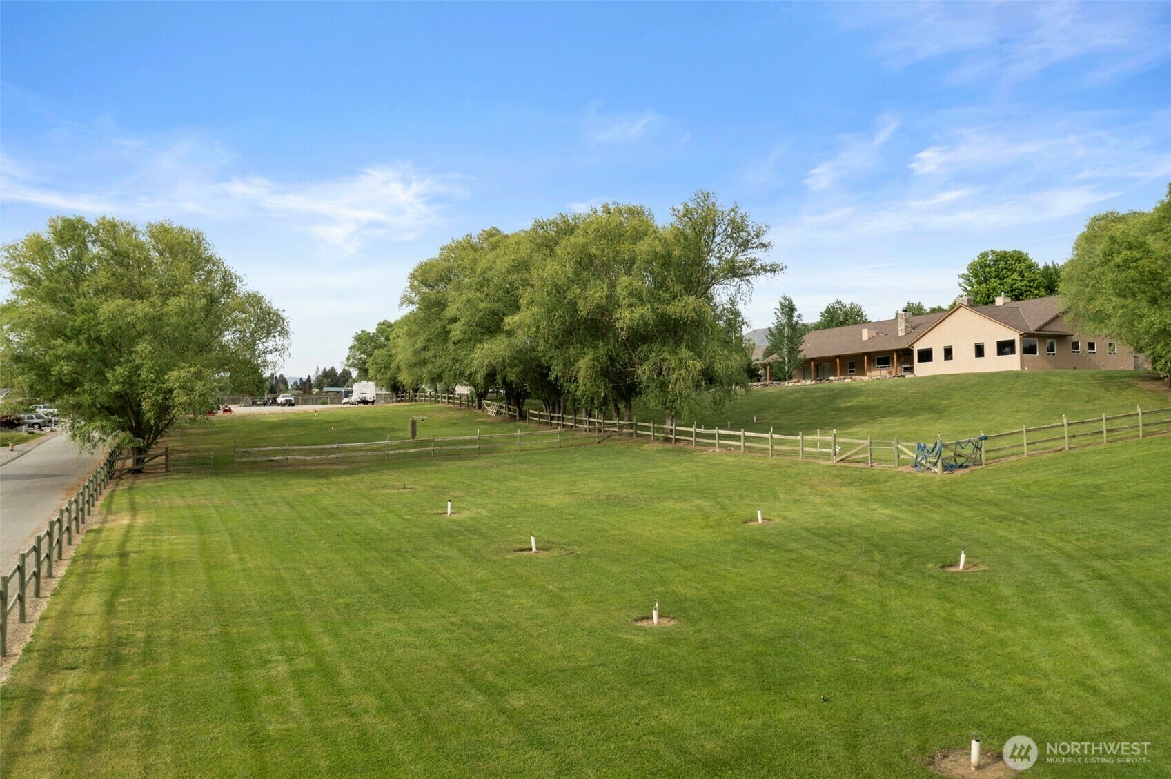 Property Photo: 2720 NW Cascade Avenue WA 98802
