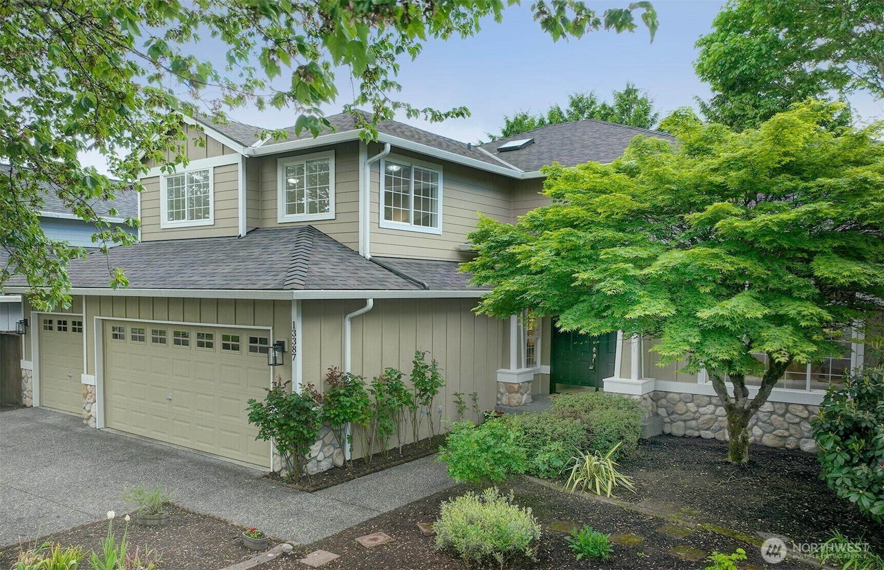 Property Photo: 13387 NE 134th Place WA 98034
