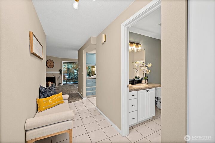 Property Photo: 15314 4th Avenue SW 3 WA 98166