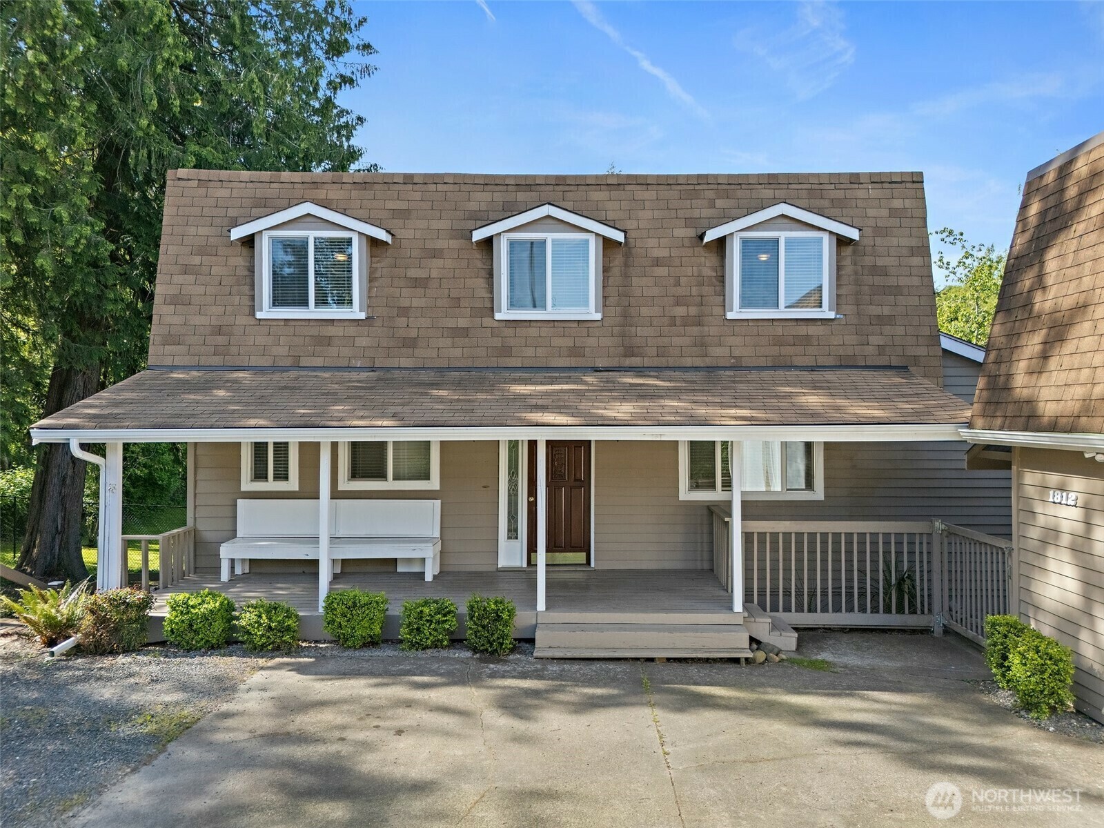 Property Photo: 1812 5th Street SE WA 98372