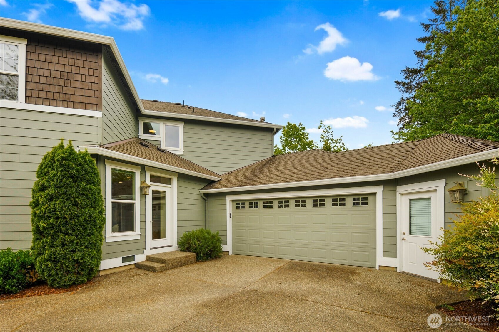 Property Photo: 27424 NE 147th Court WA 98019