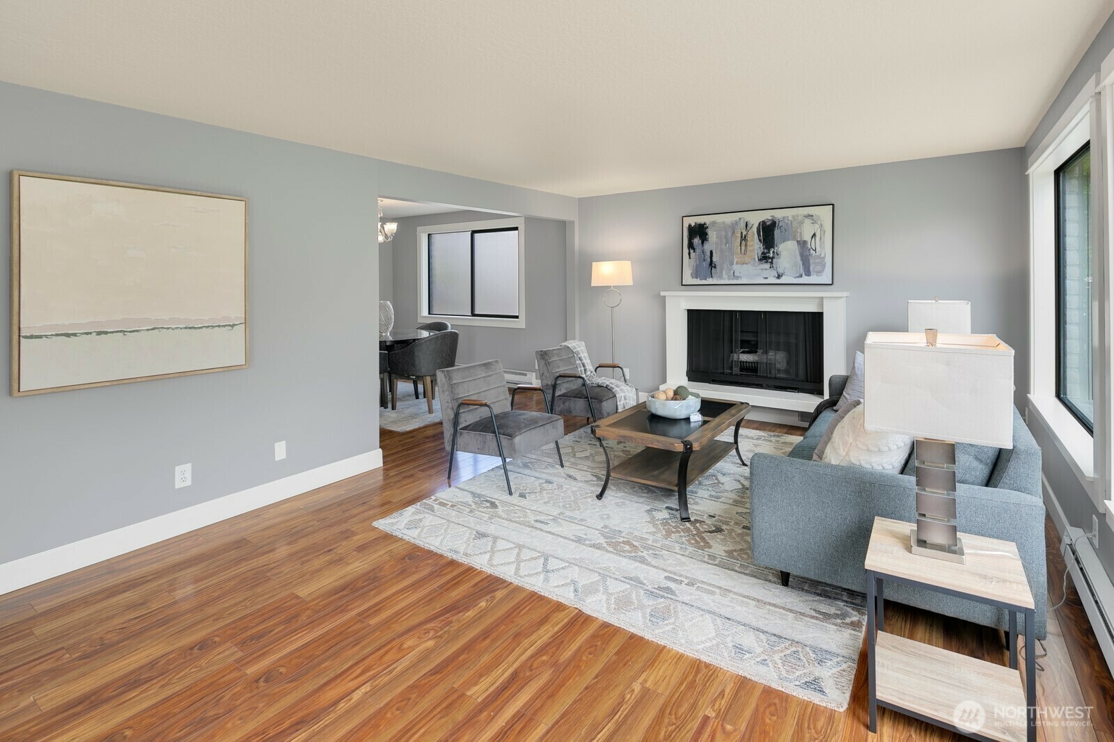 Property Photo: 610 Aloha Street 303 WA 98109