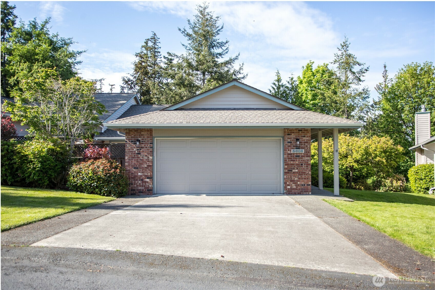 Property Photo: 2016 Creekside Lane WA 98221