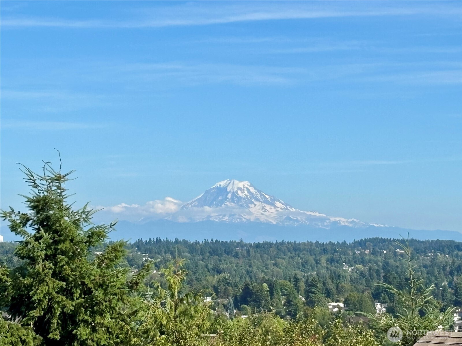Property Photo: 21212 4th Avenue S WA 98198