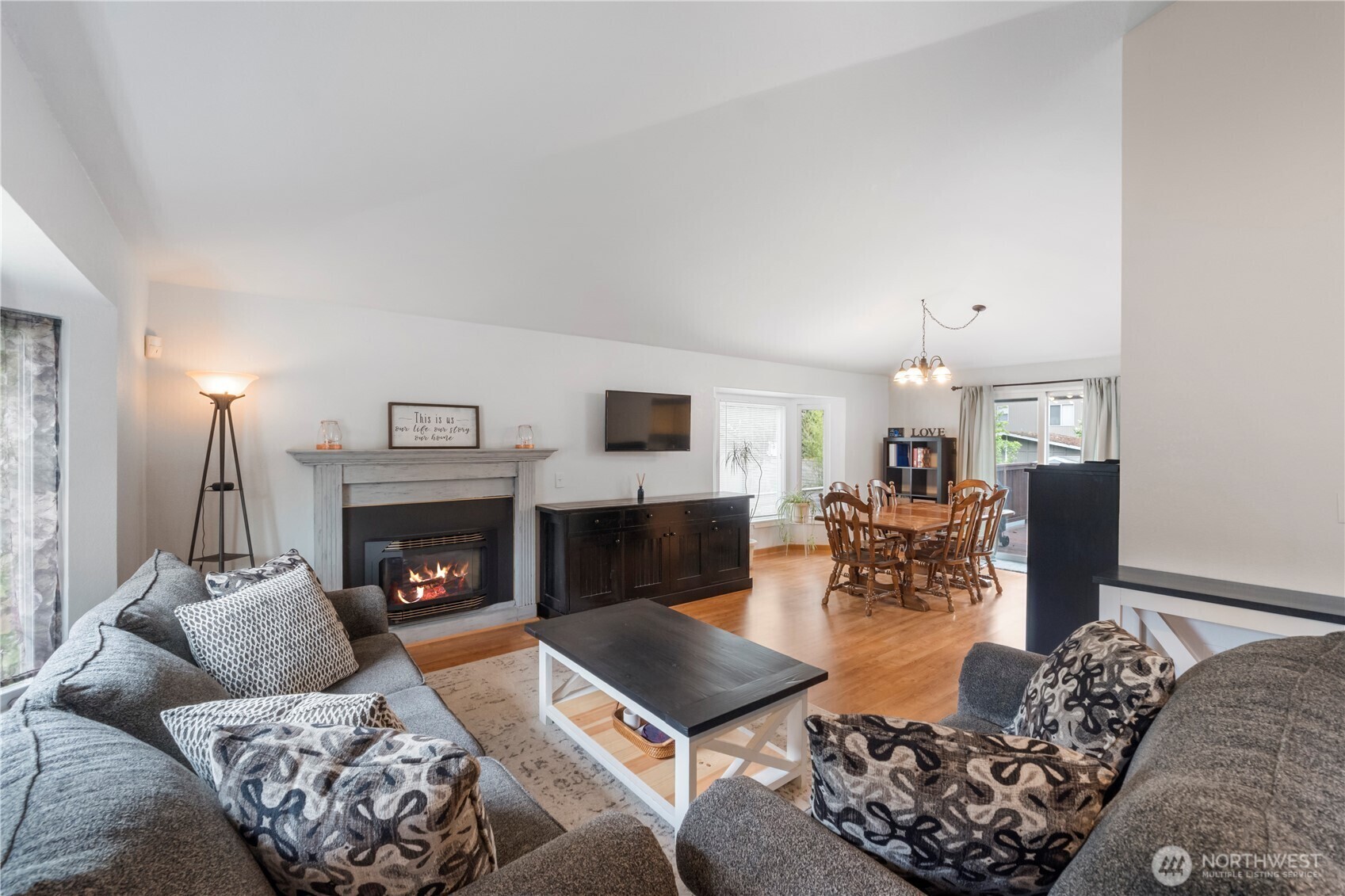 Property Photo: 19127 SE 260th Place WA 98042