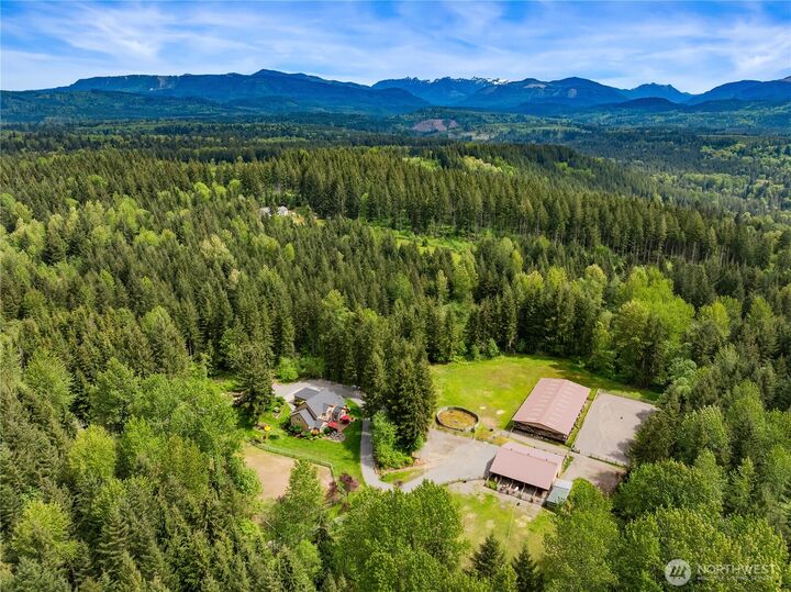 Property Photo: 8524 353rd Avenue NE WA 98014