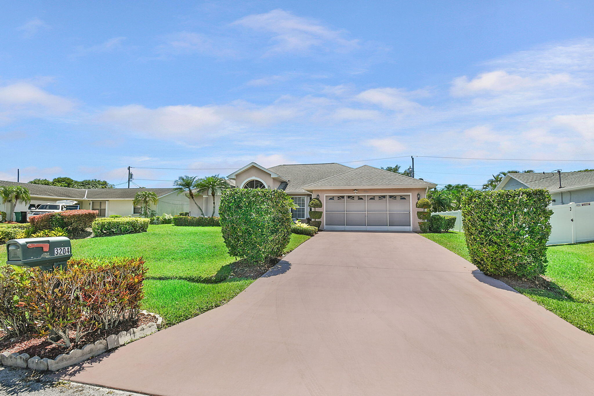 Property Photo: 3204 SE Otis Lane FL 34984