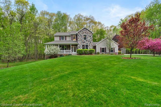 Property Photo: 3135 Walnut Hills MI 48367