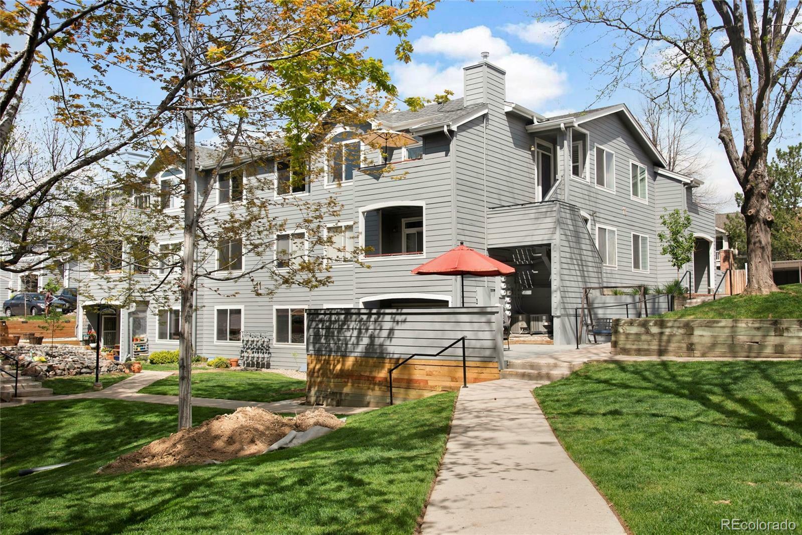 8500 E Jefferson Avenue 11C  Denver CO 80237 photo