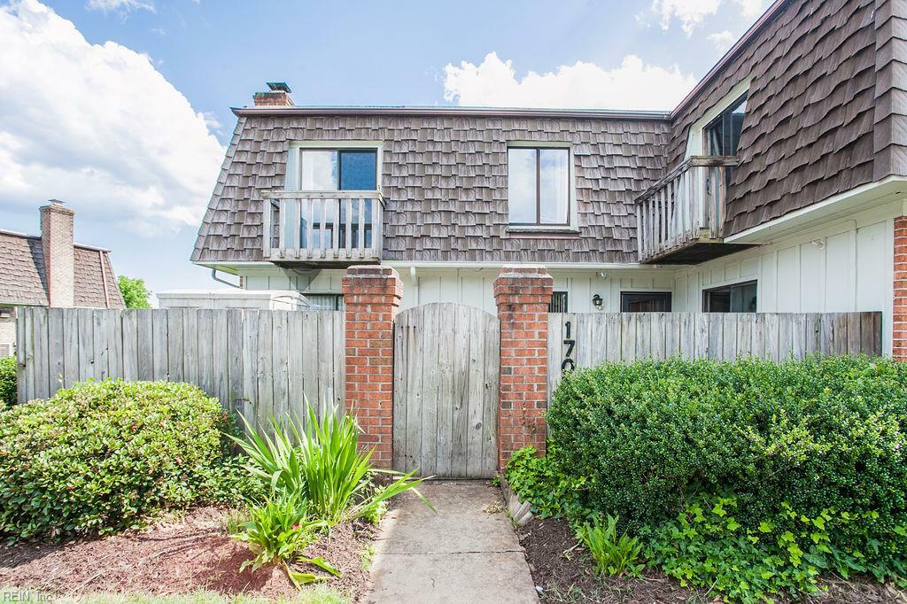 Property Photo: 1705 Ocean Bay Dr VA 23454