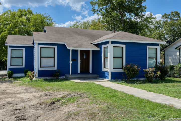 910 Halliday  San Antonio TX 78210 photo