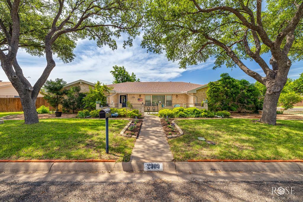 Property Photo: 2909 Palo Duro Dr TX 76904
