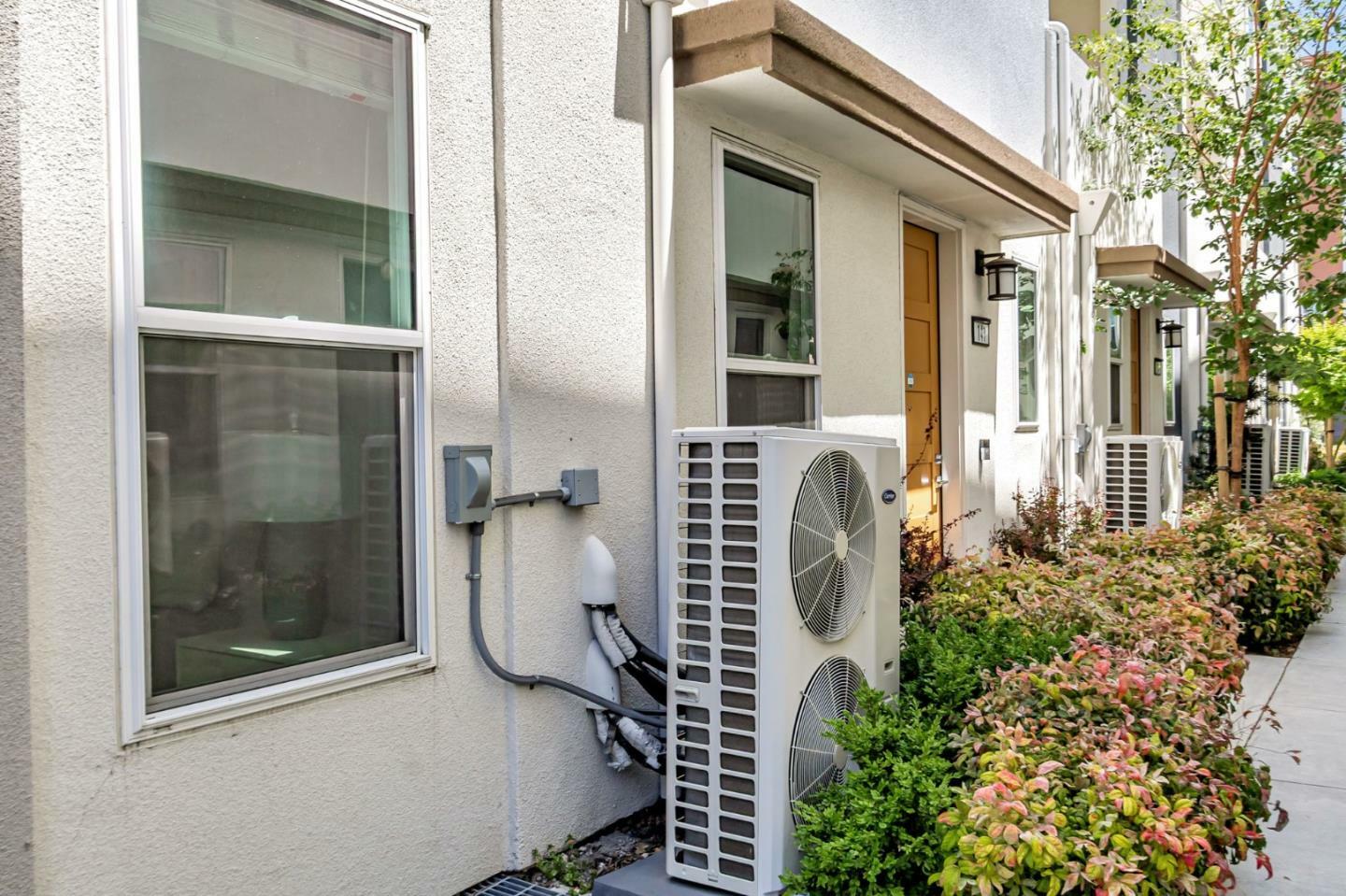 Property Photo: 2909 Corvin Drive 143 CA 95051