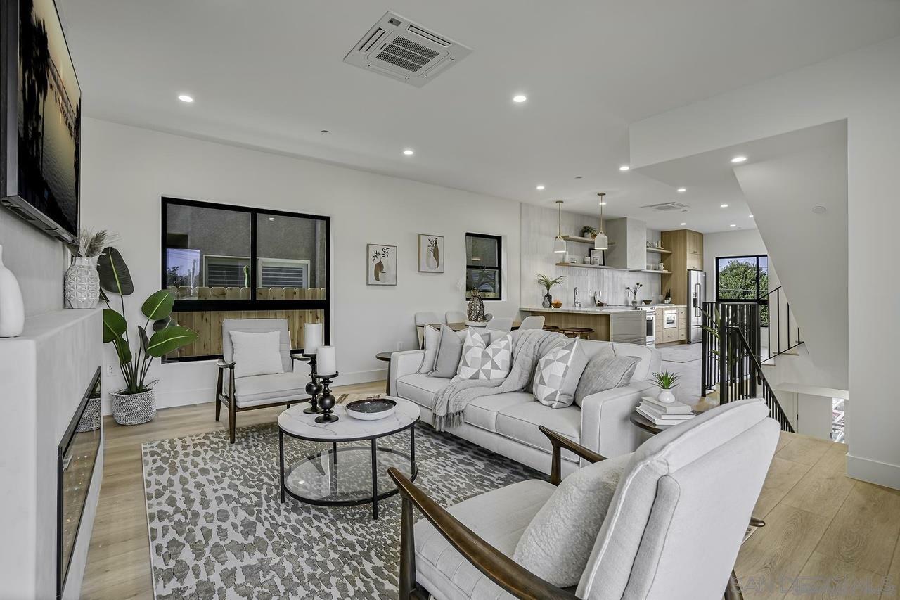 Property Photo: 4109 Udall St CA 92107