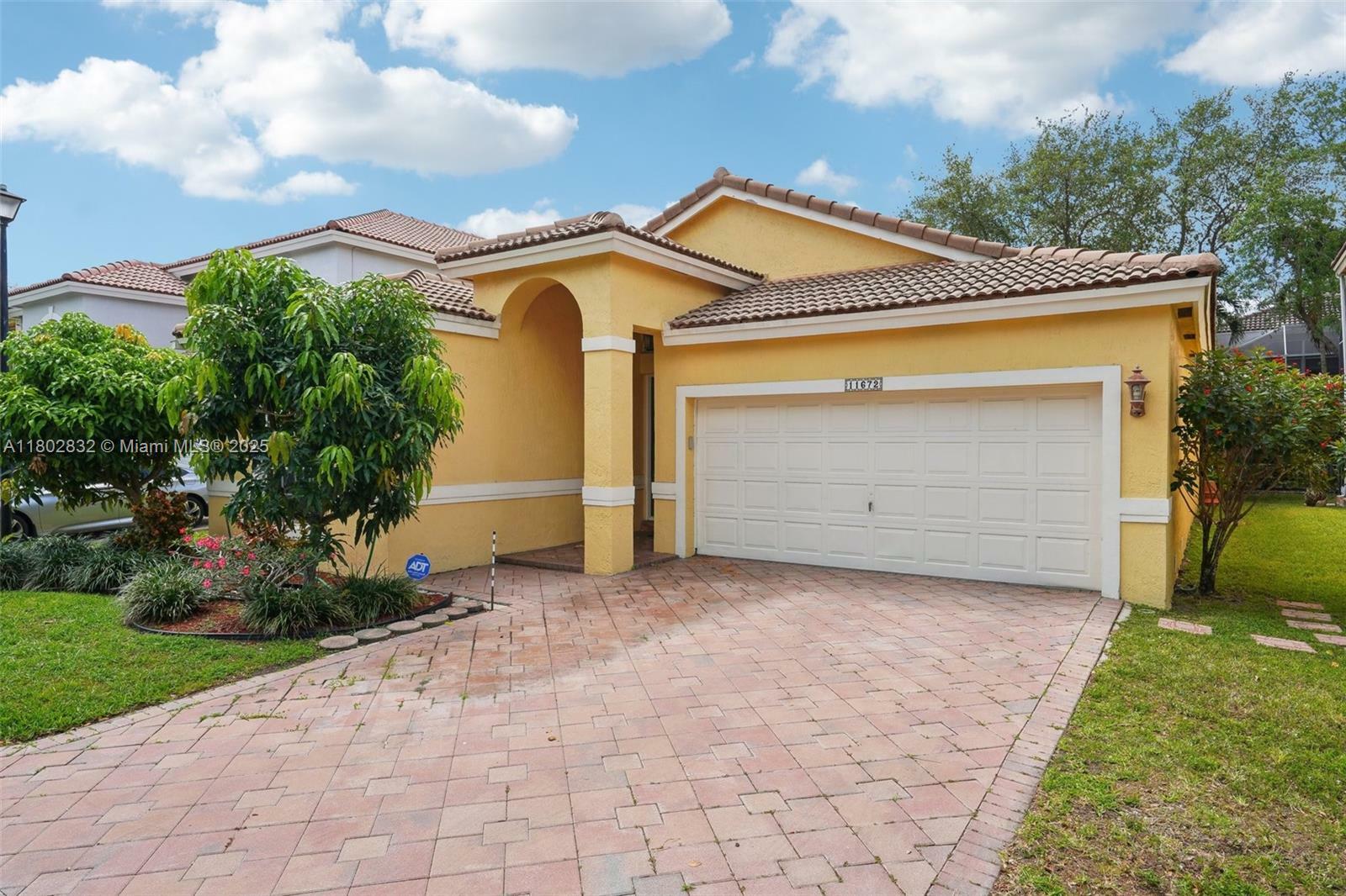 Property Photo: 11672 NW 13th Mnr FL 33071