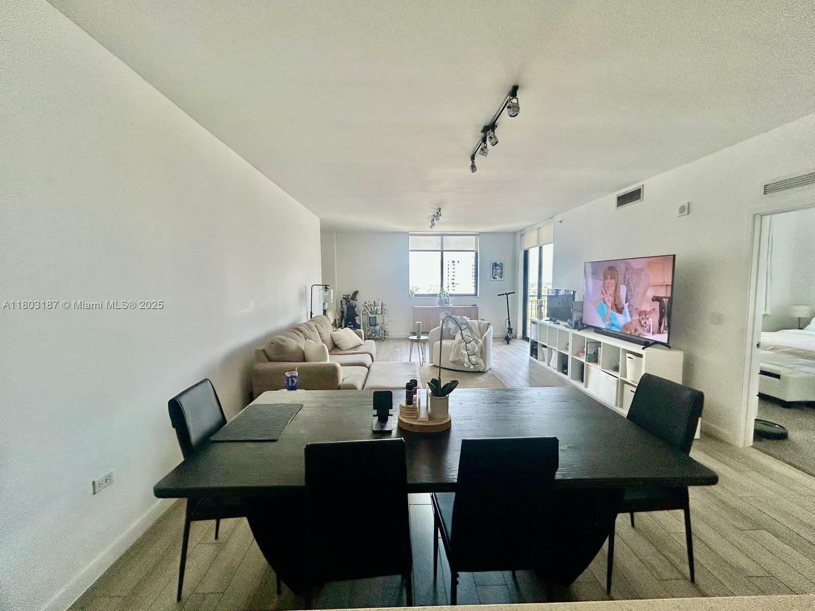 Property Photo: 999 SW 1st Ave 2013 FL 33130