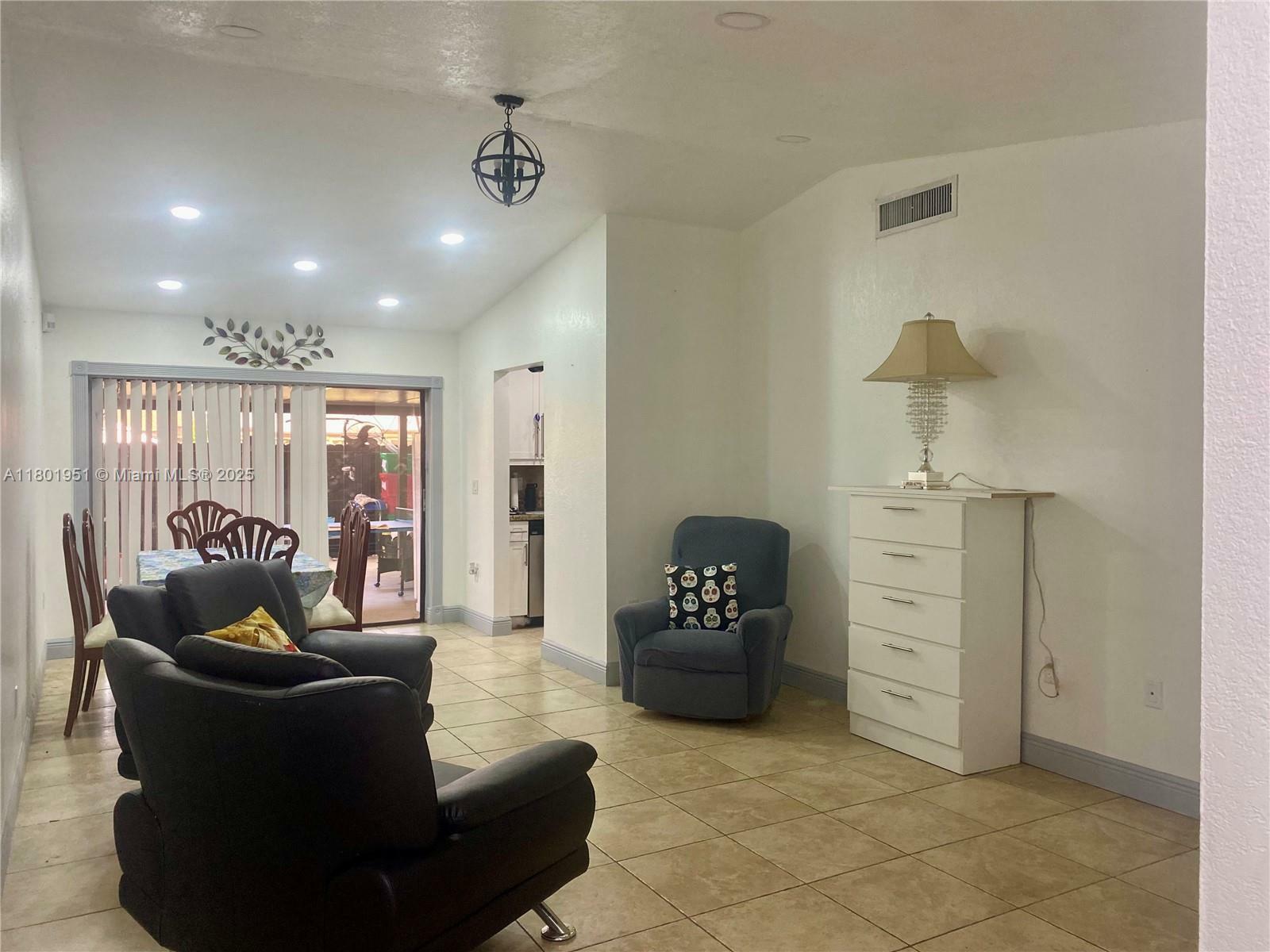 Property Photo: 5017 SW 139th Pl FL 33175