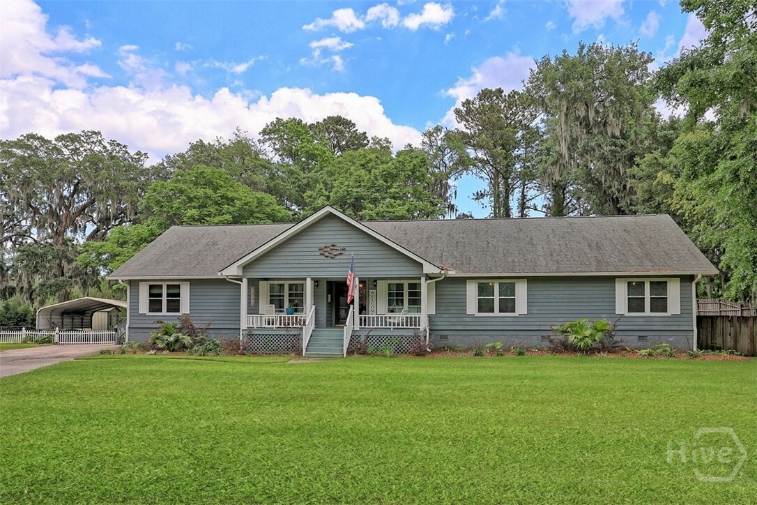 Property Photo:  17 E Point Drive  GA 31410 