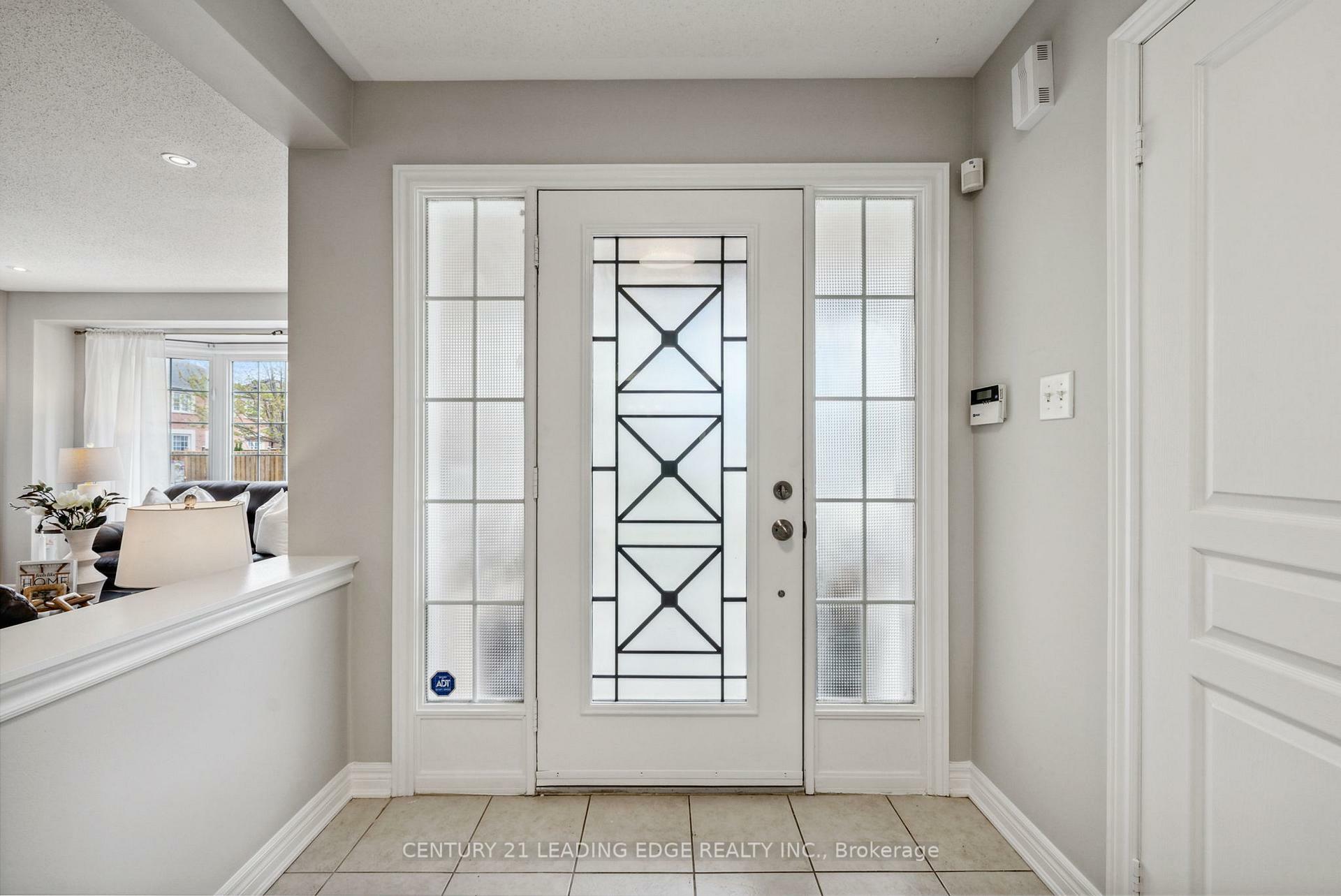 Property Photo:  29 Alden Square  ON L1T 4Z2 