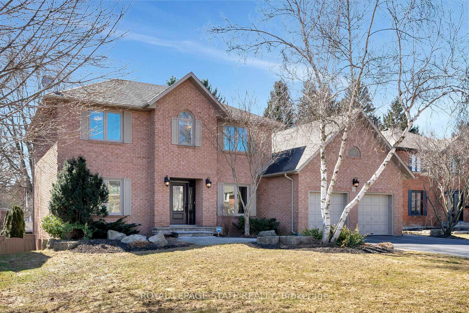 Property Photo: 628 Highvalley Road ON L9G 3X3