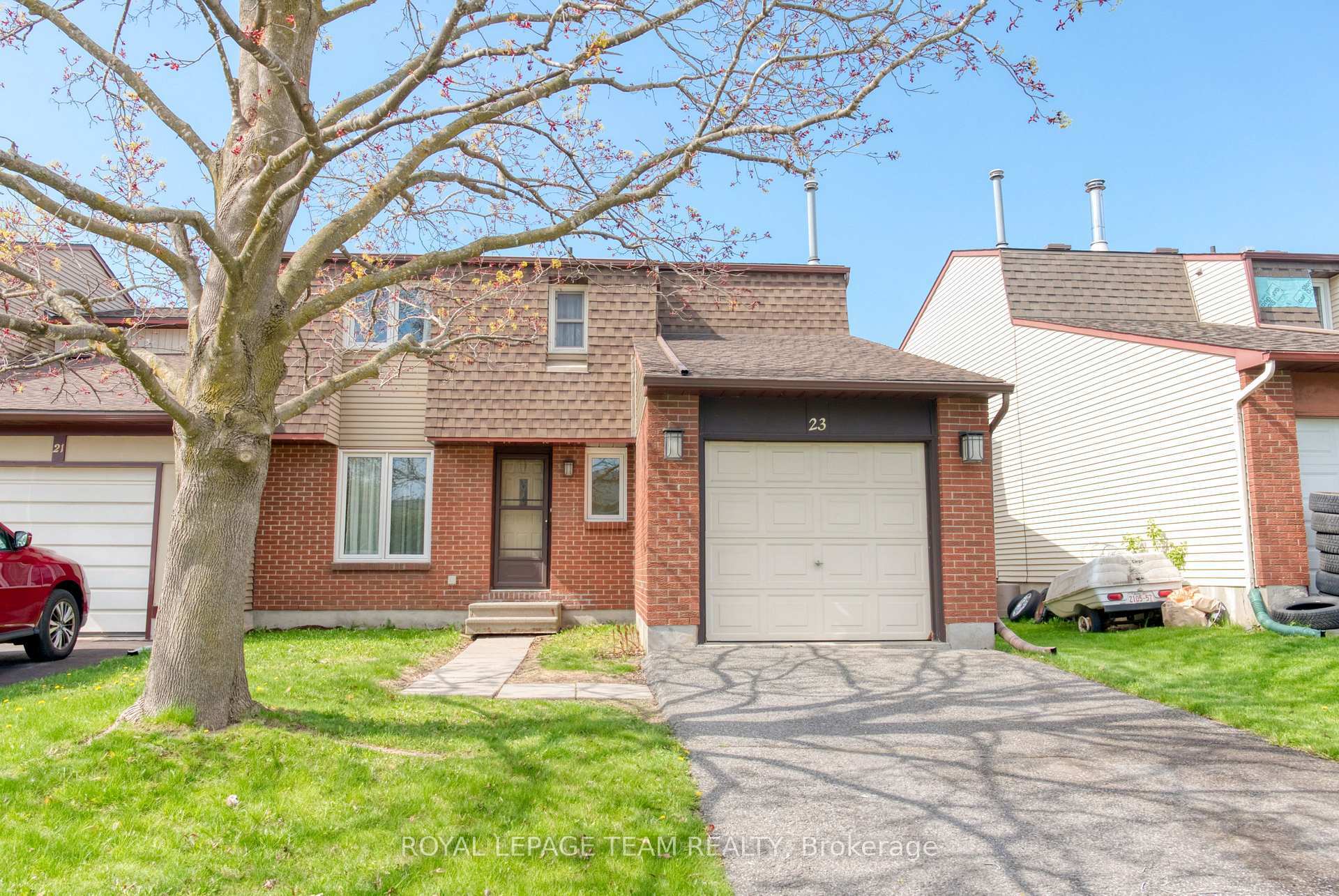 23 Tulane Crescent  Barrhaven ON K2J 2G2 photo