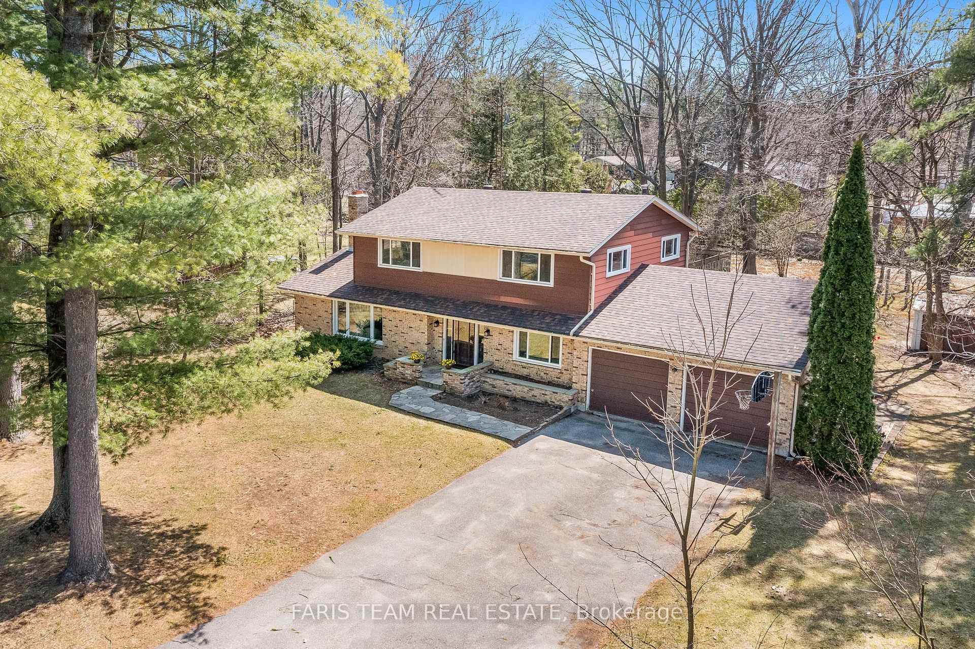 15 Lawrence Avenue  Springwater ON L0L 1Y2 photo