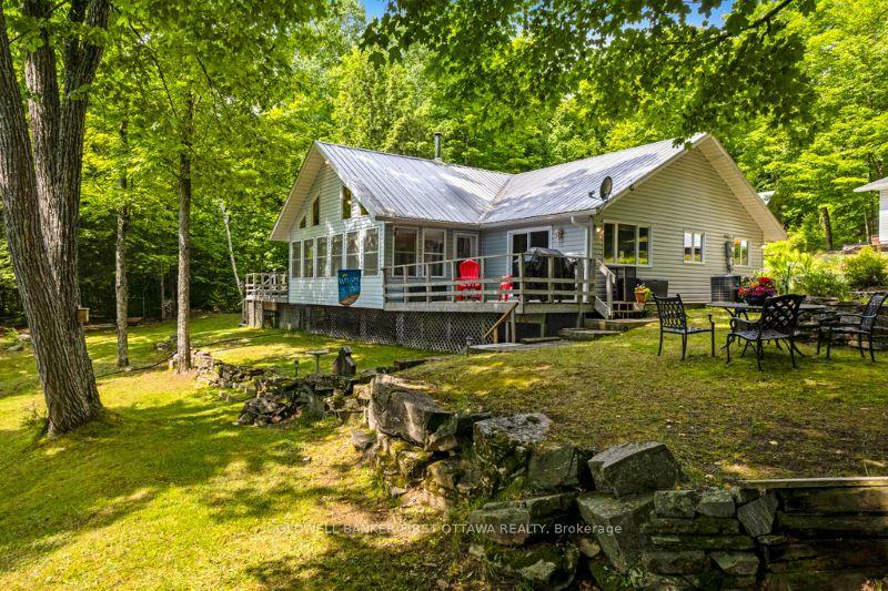 Photo de la propriété: 1215 Krings Lane ON K0H 2M0
