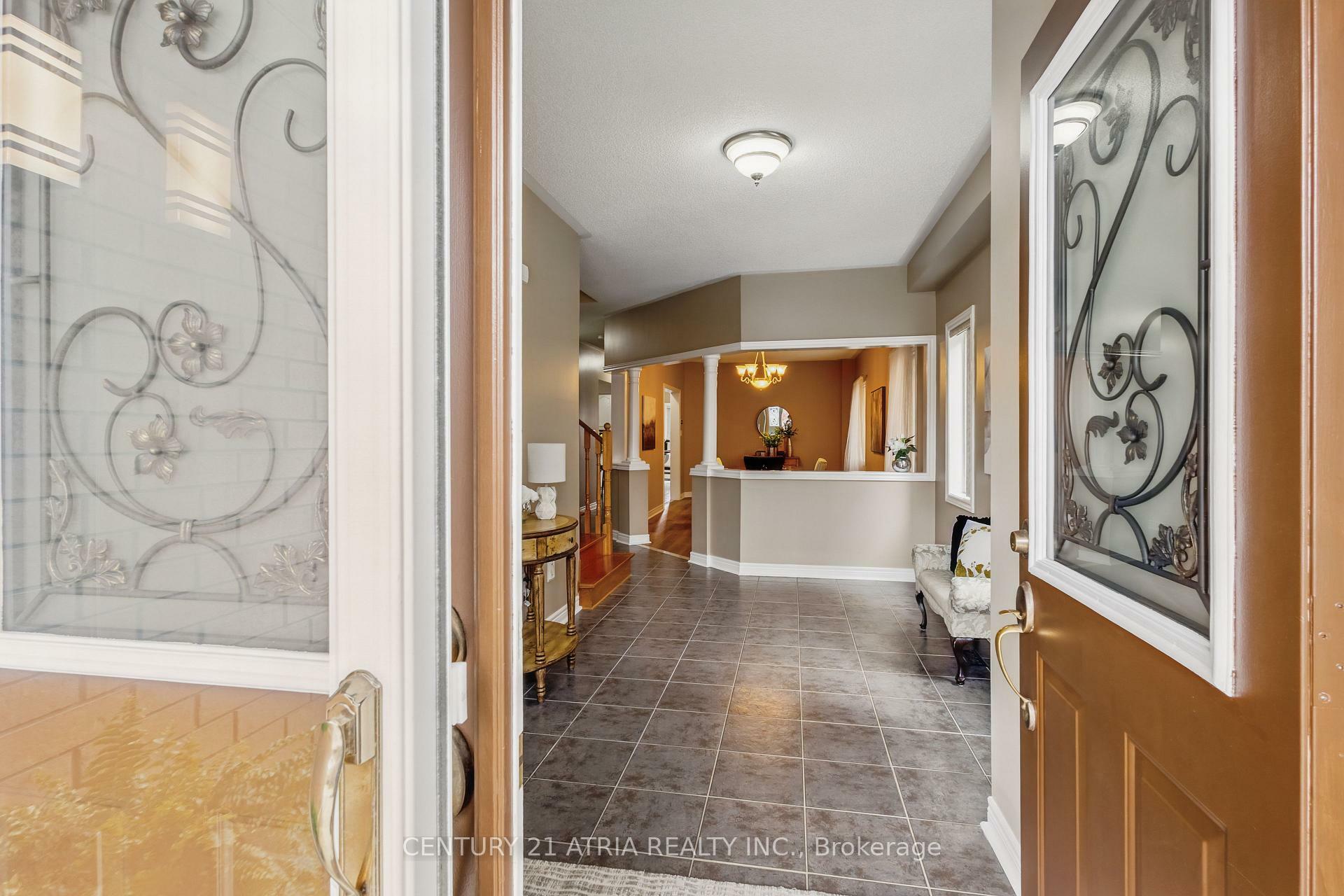 Property Photo: 26 Sgotto Boulevard ON L4H 1X1