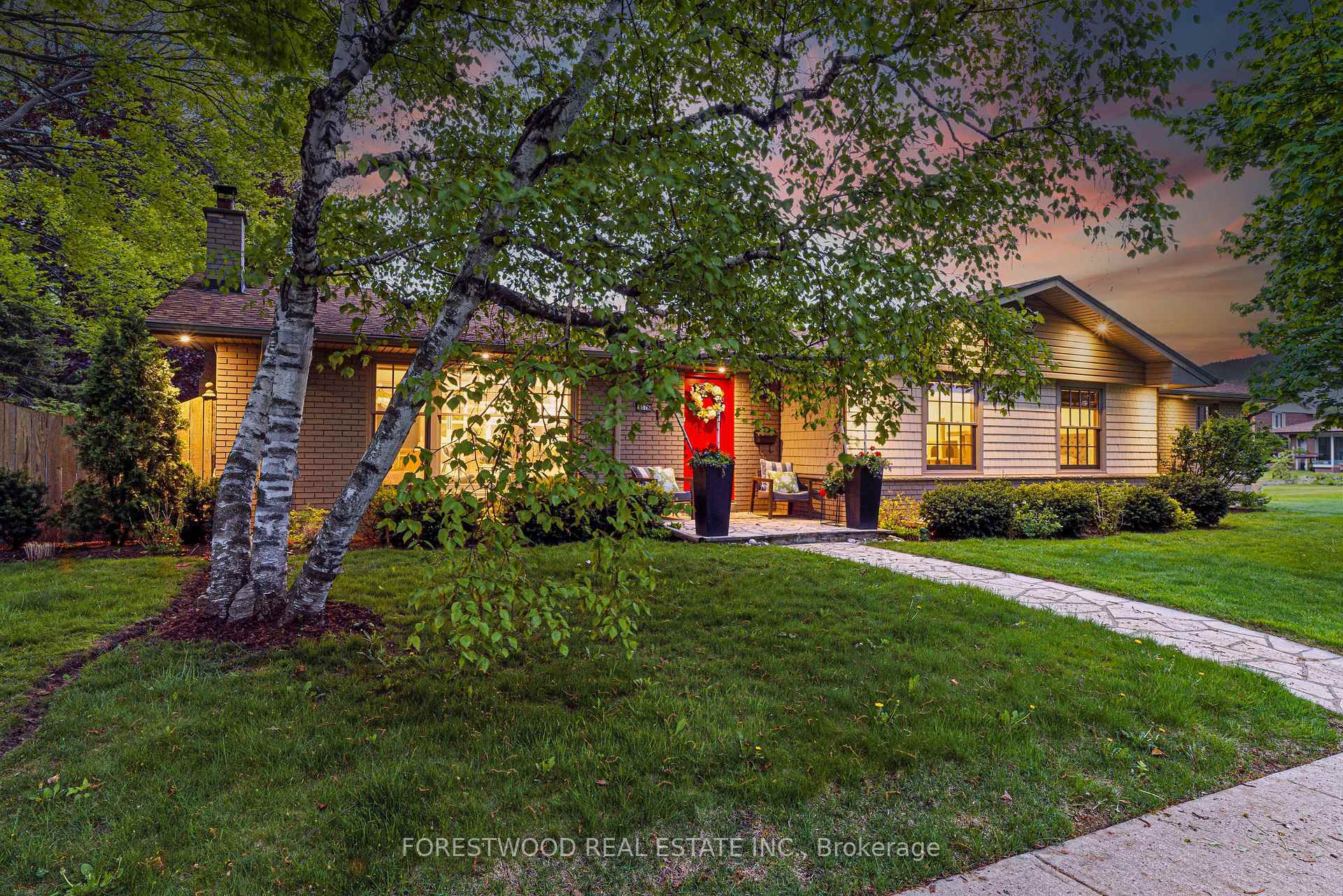 Property Photo: 3376 Grassfire Crescent ON L4Y 3K2