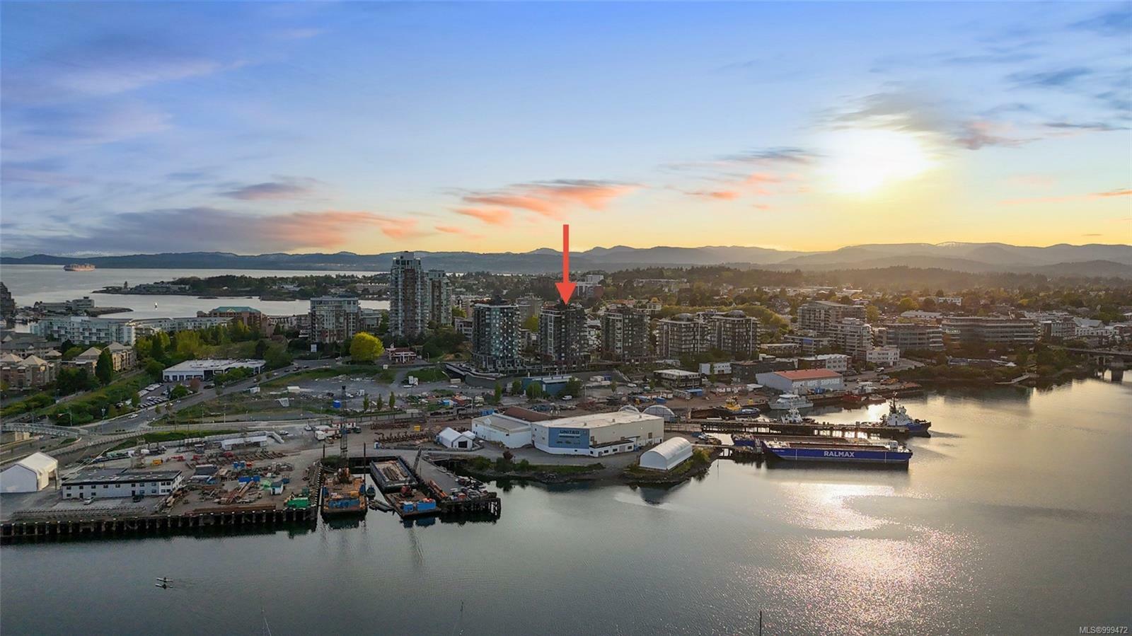Property Photo: 363 Tyee Rd 408 BC V9A 0B5