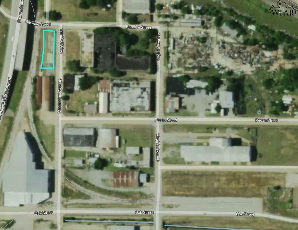 Property Photo: 401 Oak Street 101 Lake St. A&Ampb, 501&Amp601 Oak St.,104 M TX 76301